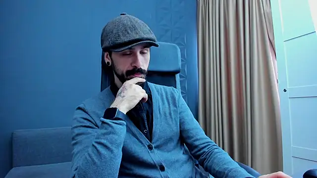 AxelColton online show from December 21, 11:34 am