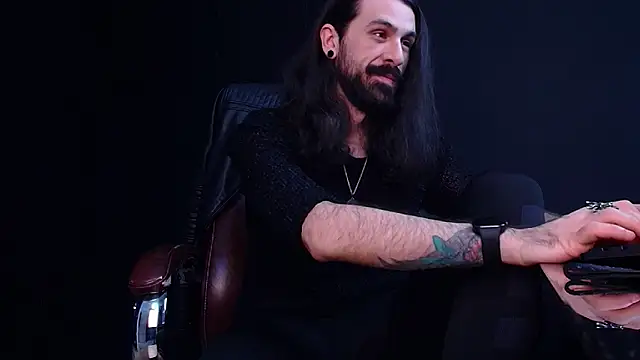 AxelColton online show from November 14, 11:36 am