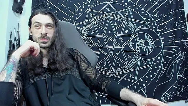 AxelColton online show from April 26, 5:32 pm