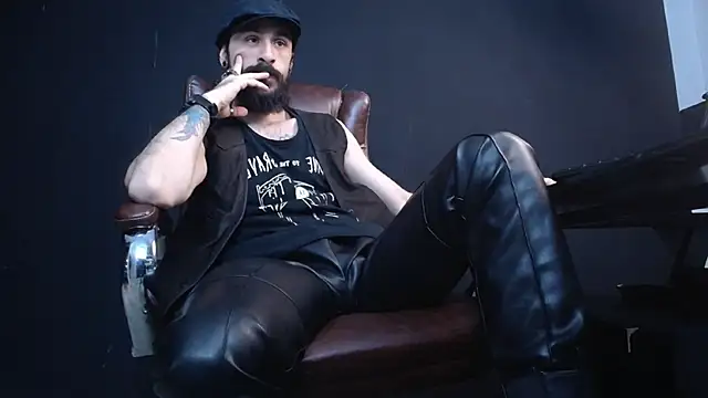 AxelColton online show from March 1, 5:42 am