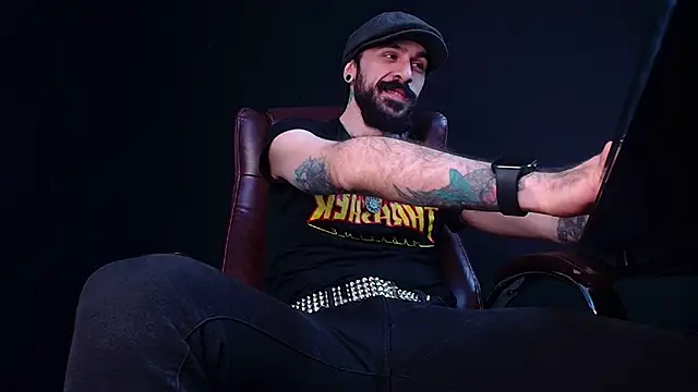 AxelColton online show from December 5, 6:23 am