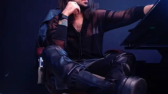 AxelColton online show from October 16, 10:12 am