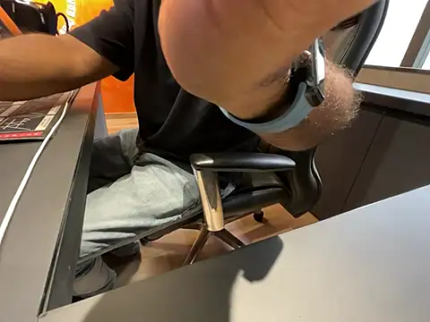 Nil Talreja online show from April 7, 9:22 am