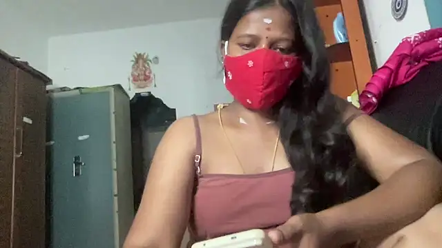 Snapshot of Tamil_Sanjana_ chatting on June 8, 6:30 pm Tamil Sanjana online show from June 8, 6:30 pm
