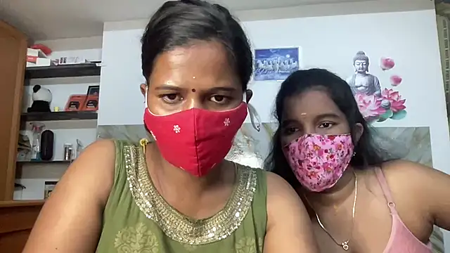 Snapshot of Tamil_Sanjana_ chatting on June 20, 1:05 pm Tamil Sanjana online show from June 20, 1:05 pm