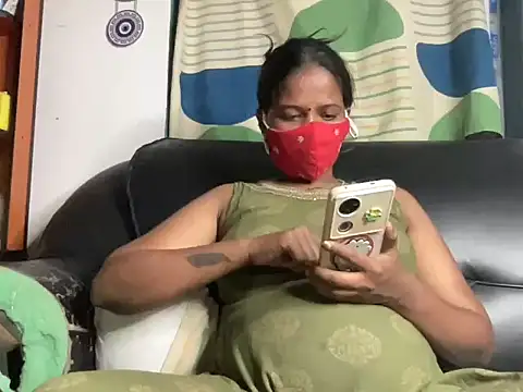 Snapshot of Tamil_Sanjana_ chatting on June 3, 5:50 pm Tamil Sanjana online show from June 3, 5:50 pm