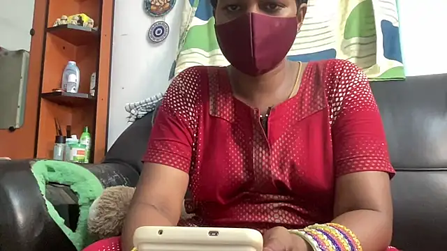 Snapshot of Tamil_Sanjana_ chatting on June 14, 8:48 am Tamil Sanjana online show from June 14, 8:48 am