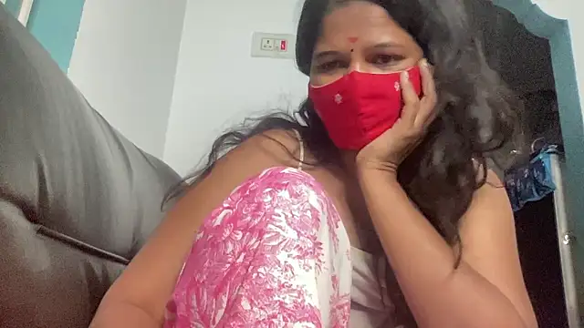 Tamil Sanjana  online show from January 18, 7:50 pm