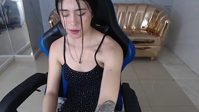 Snapshot of honey_torres_sub chatting on October 22, 1:21 pm honey torres sub online show from October 22, 1:21 pm