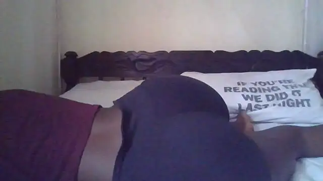 Snapshot of Missbella25 chatting on October 25, 7:29 am Missbella25 online show from October 25, 7:29 am