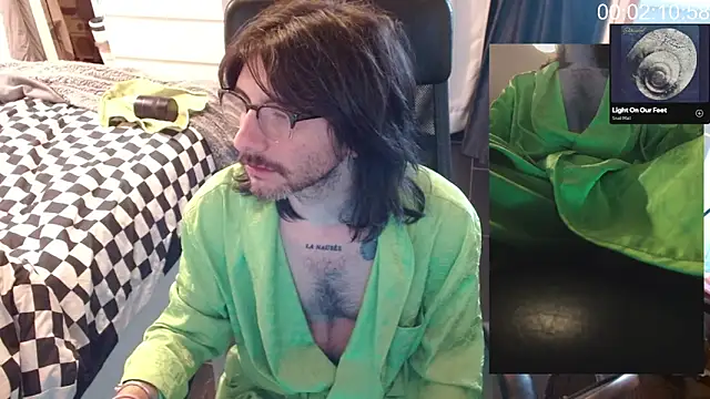 Chuck-FR online show from April 7, 8:49 am