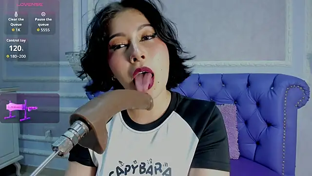 Lily Martinez online show from November 9, 8:29 am