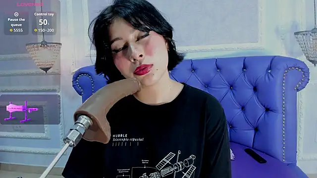 Lily Martinez online show from September 28, 3:13 am