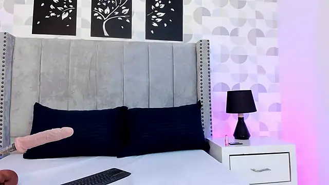 ashly  ms online show from March 6, 1:50 pm