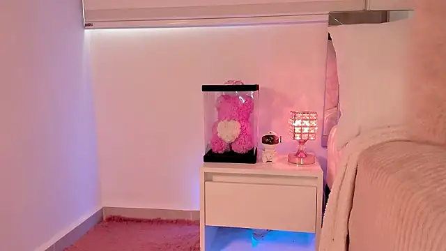 Alissonroses online show from February 11, 8:52 pm