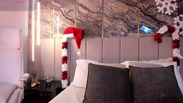 Sienna Blake  online show from December 14, 11:27 am