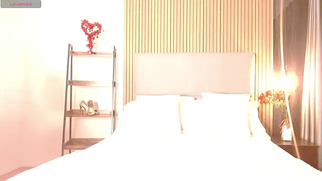 Sienna Blake  online show from October 10, 8:53 pm