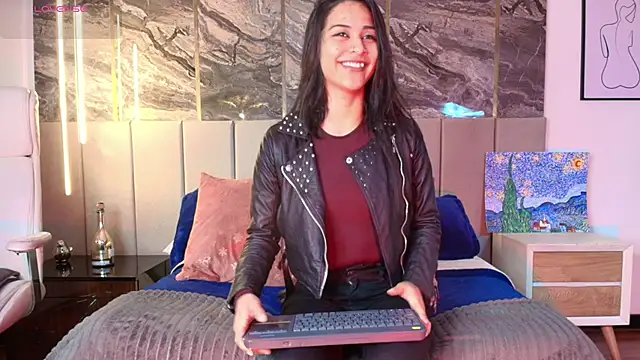 Sienna Blake  online show from March 10, 7:18 pm