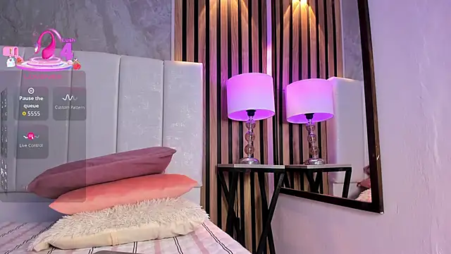 Samantha Good online show from December 15, 12:22 pm