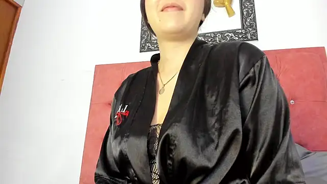 Samantha Good online show from October 2, 12:52 pm