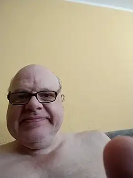 jk6t online show from May 4, 10:40 am