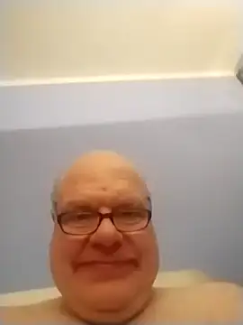 jk6t online show from April 17, 10:34 pm