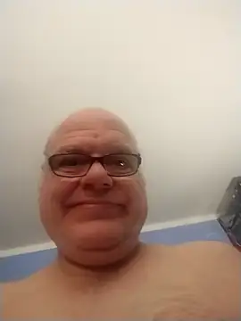 jk6t online show from February 7, 9:45 pm