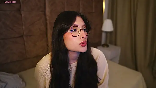 Daisha Riley online show from March 11, 3:44 am