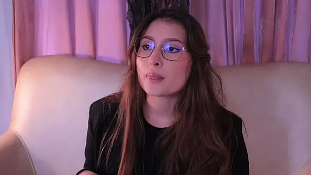 Snapshot of Daisha_Riley chatting on October 22, 6:29 pm Daisha Riley online show from October 22, 6:29 pm