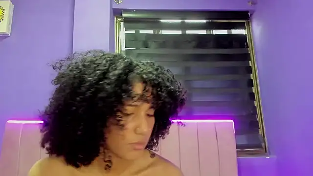 CintiaWalker online show from March 26, 1:09 pm