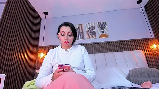 Snapshot of PerlaPreciosa chatting on June 17, 4:01 am PerlaPreciosa online show from June 17, 4:01 am
