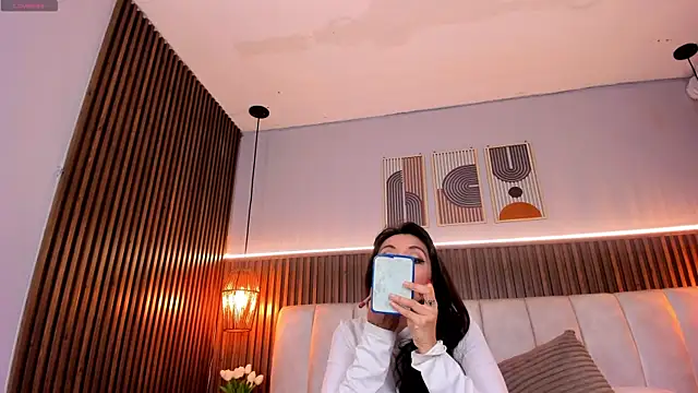 PerlaPreciosa online show from March 31, 4:03 am