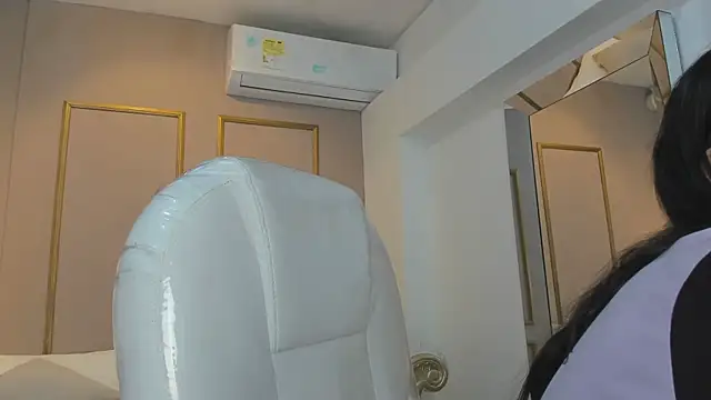 PerlaPreciosa online show from February 6, 4:08 am