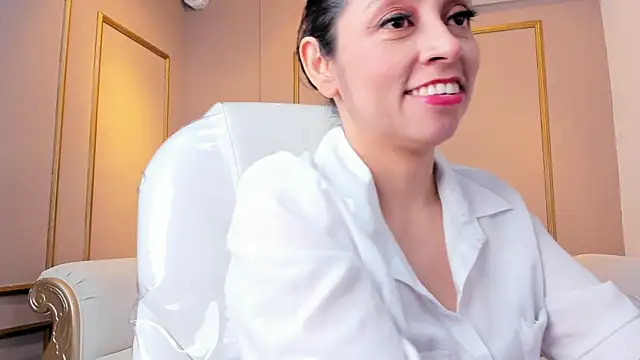 Snapshot of PerlaPreciosa chatting on September 26, 3:57 am PerlaPreciosa online show from September 26, 3:57 am