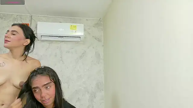 dani-lue online show from May 18, 1:05 pm