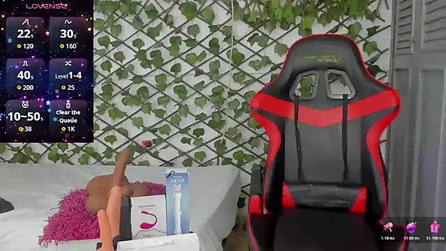 dani-lue online show from November 14, 12:42 pm