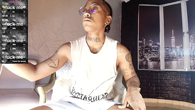 Snapshot of JhonyMiller_ chatting on February 22, 7:58 pm JhonyMiller online show from February 22, 7:58 pm