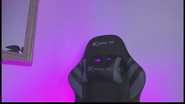 nathyy garcia online show from April 19, 4:24 am