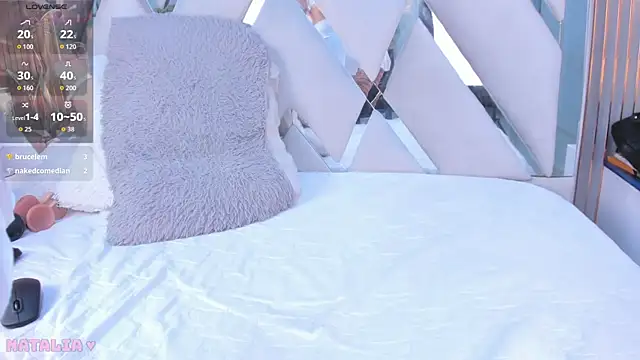 Snapshot of _Hottest_Mature chatting on November 20, 3:29 am Hottest Mature online show from November 20, 3:29 am