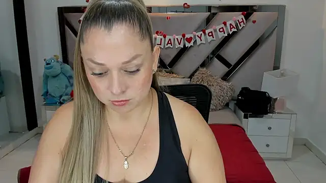 Snapshot of natalia5560 chatting on September 30, 1:28 pm natalia5560 online show from September 30, 1:28 pm