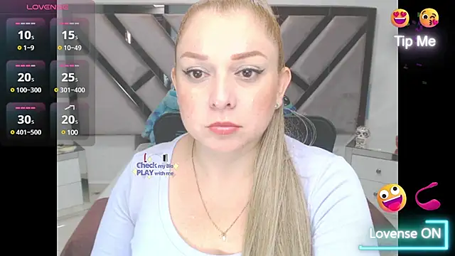 Snapshot of natalia5560 chatting on March 18, 2:17 pm natalia5560 online show from March 18, 2:17 pm