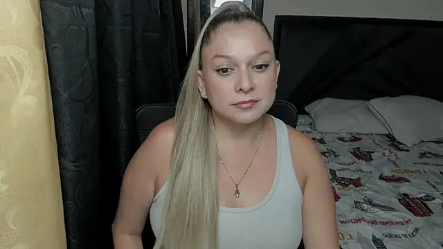 natalia5560 online show from April 7, 10:33 pm