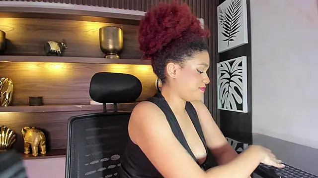 loladupont online show from May 25, 3:06 am
