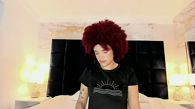 loladupont online show from March 8, 3:10 am