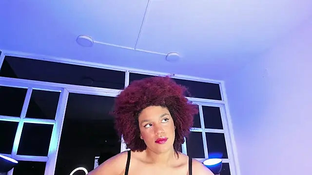 loladupont online show from May 1, 3:11 am