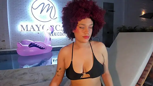 loladupont online show from November 30, 3:07 am