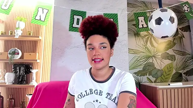 loladupont online show from June 15, 3:07 am
