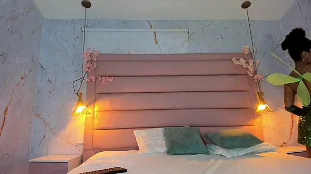 loladupont online show from October 12, 3:08 am