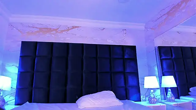 loladupont online show from February 20, 3:14 am