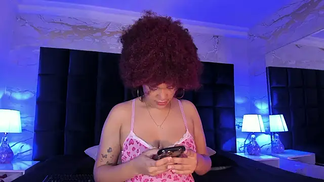 loladupont online show from January 9, 3:13 am